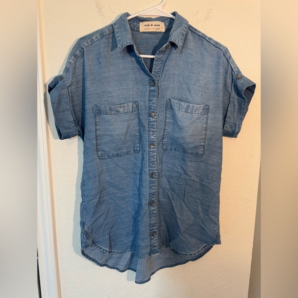 Anthropologie Cloth & Stone Joanie Chambray Denim Buttondown Womens Size Small - Picture 2 of 9
